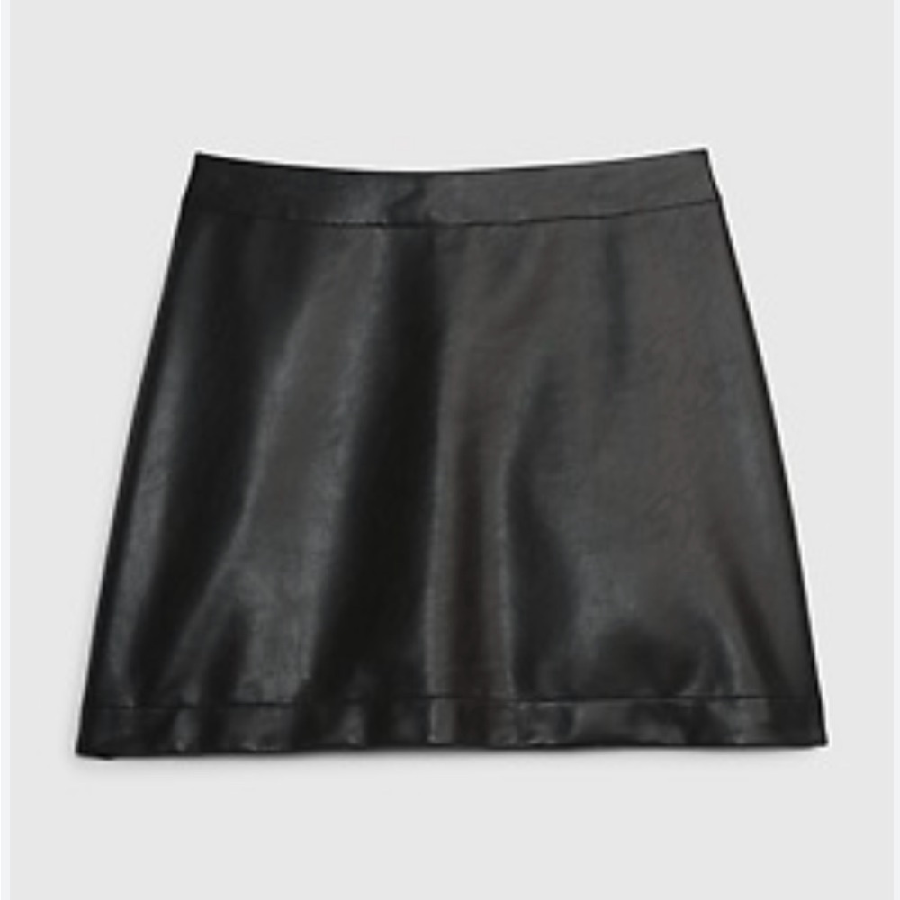 NWT Gap Faux Black Leather Miniskirt, Size Medium